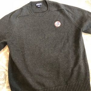 men’s Lands End heavy weight sweater